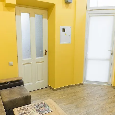 On Brativ Rohatyntsiv Street Apartment Lviv